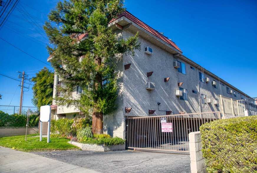 13253 Vanowen St, North Hollywood, CA en venta - Foto del edificio - Imagen 2 de 6