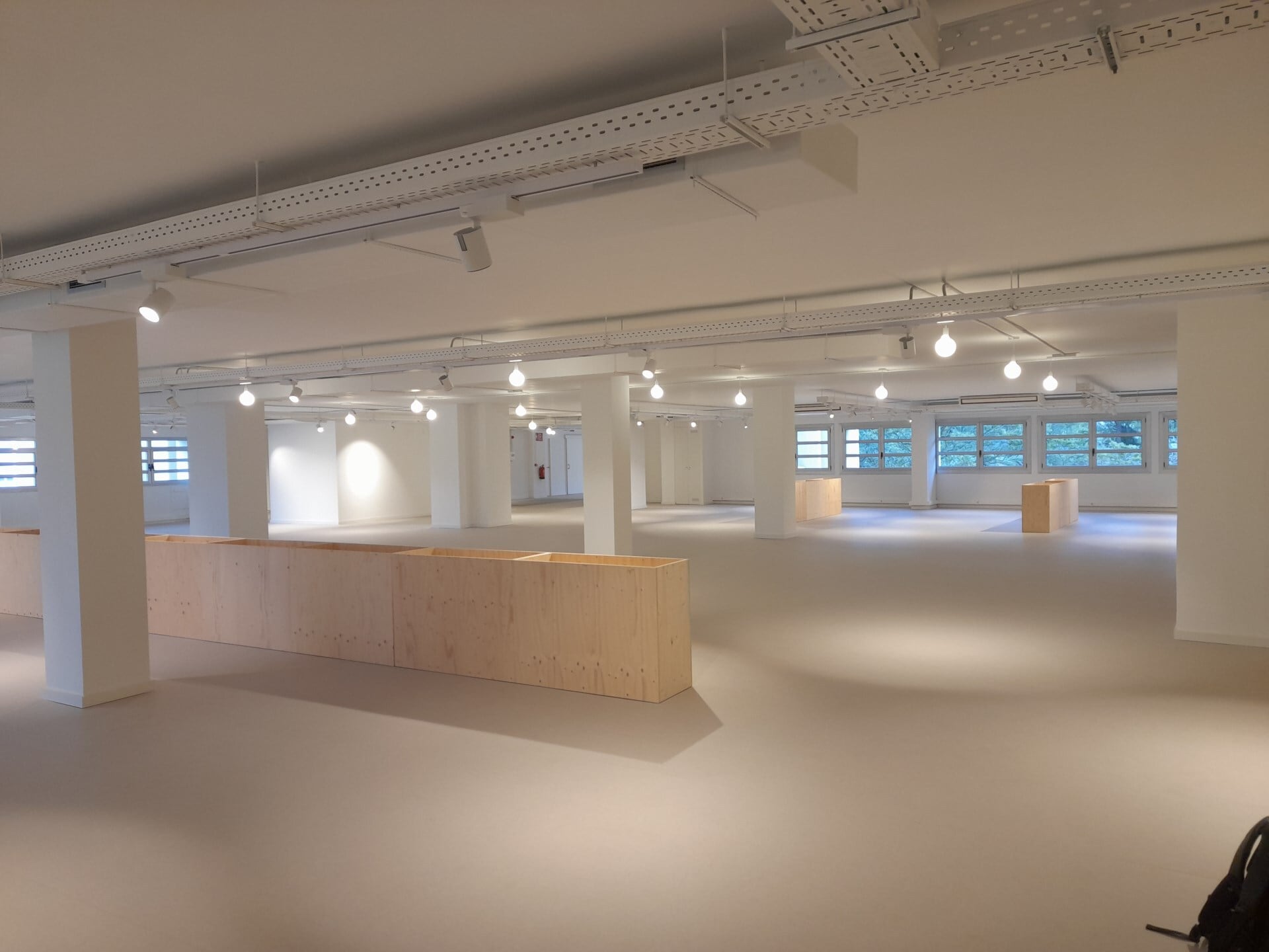 Oficina en Esplugues de Llobregat, Barcelona en alquiler Foto del interior- Imagen 1 de 19
