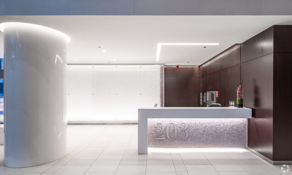 203 N LaSalle St, Chicago, IL en alquiler - Lobby - Imagen 3 de 8