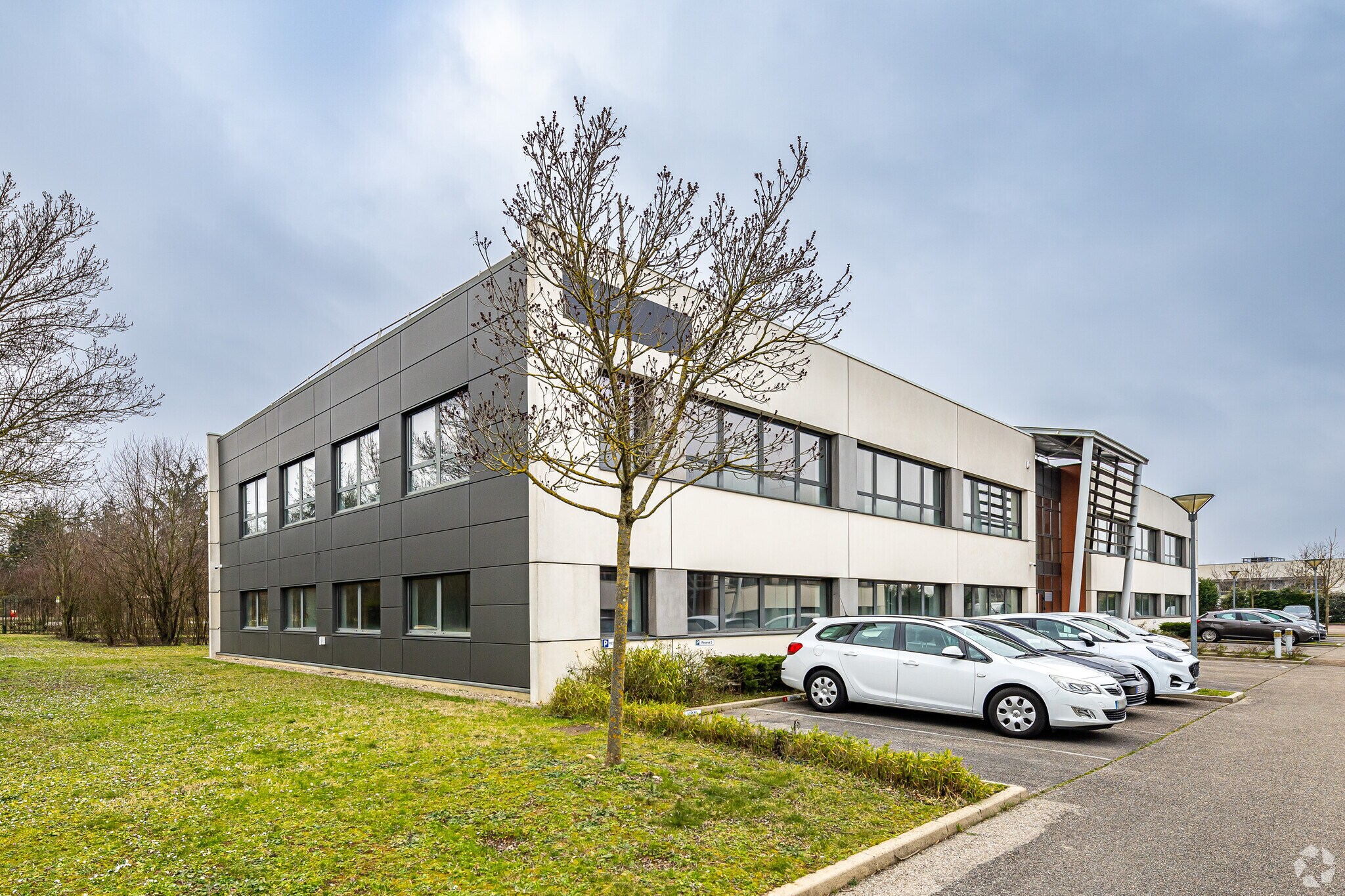 Oficina en Saint-Priest en alquiler Foto principal- Imagen 1 de 7