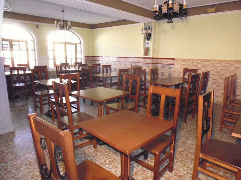 Local en Alzira en venta - Foto del edificio - Imagen 2 de 27