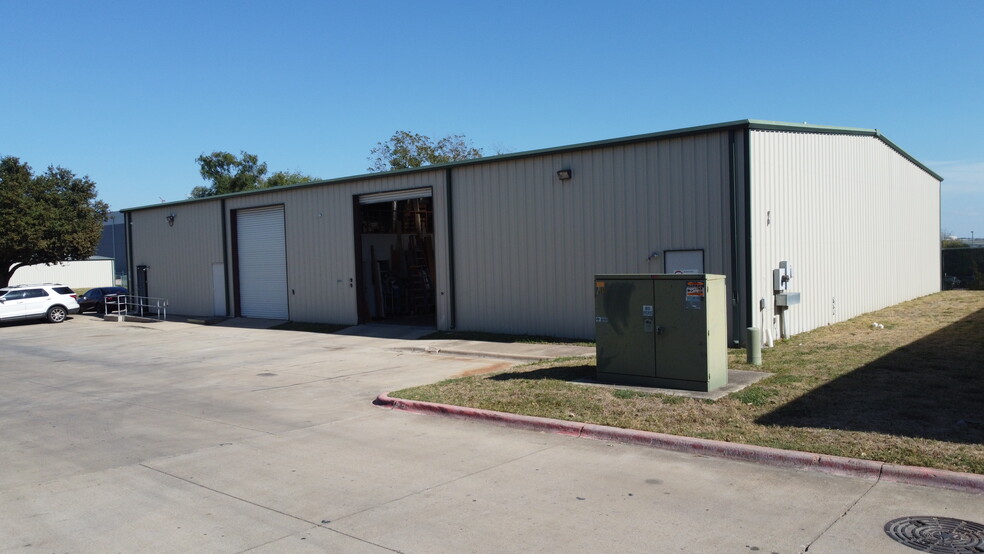 1834 Ferguson Ln, Austin, TX en alquiler - Foto del edificio - Imagen 3 de 5