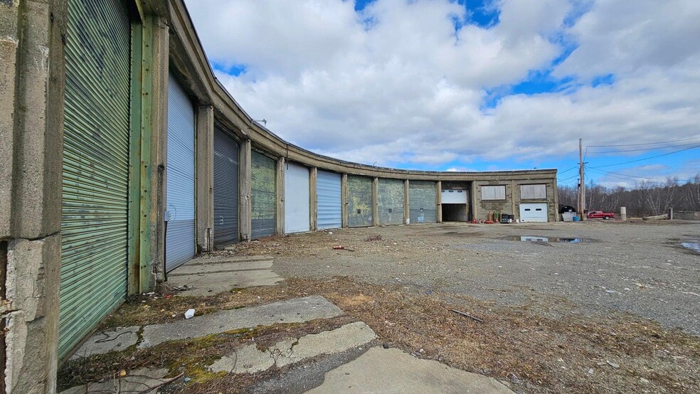 90 Diesel Shop Rd, Hermon, ME en venta - Foto del edificio - Imagen 3 de 56