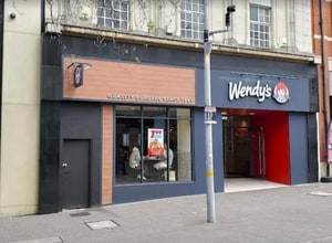 96-98 High St, Sutton en alquiler Foto del edificio- Imagen 1 de 1