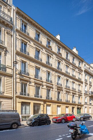 Más detalles de 9 Rue De Vézelay, Paris - Oficina en venta