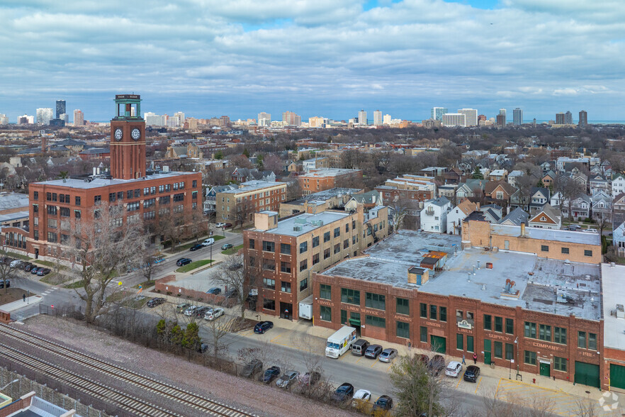 4147 N Ravenswood Ave, Chicago, IL en alquiler - Vista aérea - Imagen 3 de 8