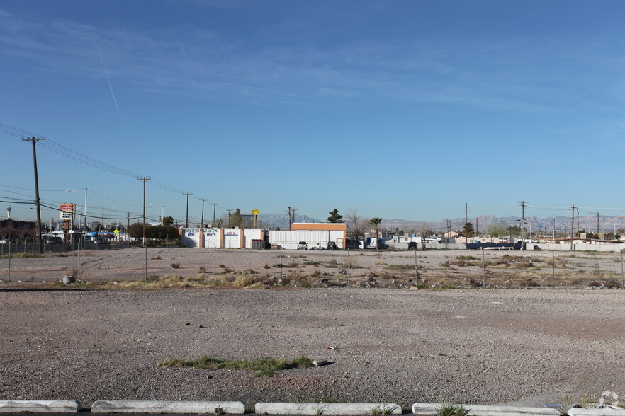 2595 N Las Vegas Blvd, North Las Vegas, NV en venta - Foto principal - Imagen 1 de 5