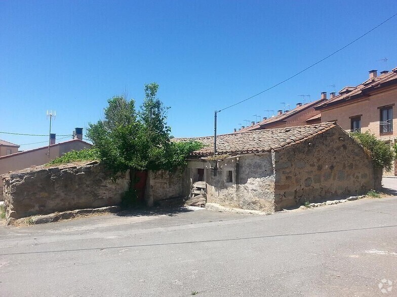 Terreno en Ávila, Ávila en venta - Foto del edificio - Imagen 3 de 5