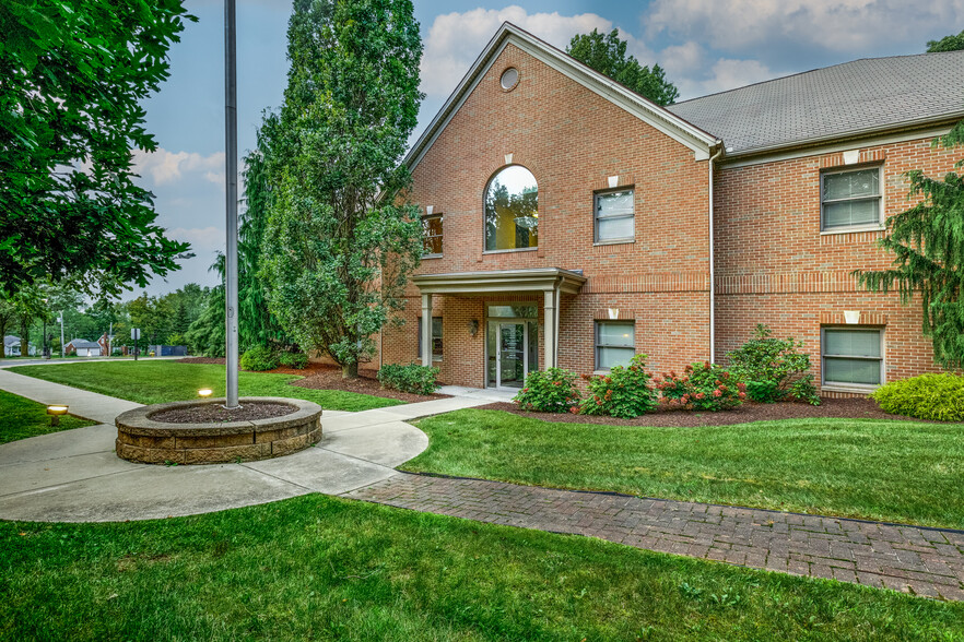 405 Niles Cortland Rd SE, Warren, OH en venta - Foto del edificio - Imagen 2 de 20