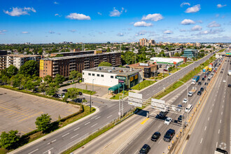 5690-5700 Rue De Boucherville, Montréal, QC - VISTA AÉREA  vista de mapa - Image1