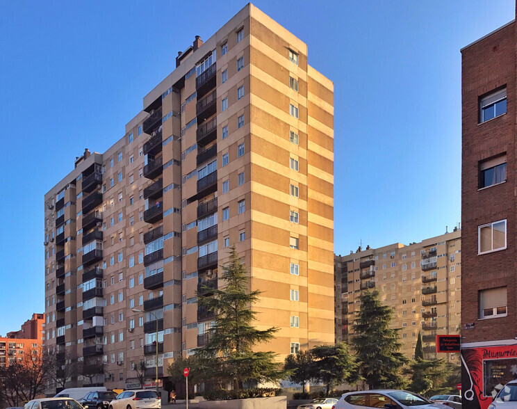 Avenida De Rafael Alberti, 16, Madrid, Madrid en venta - Foto del edificio - Imagen 2 de 2