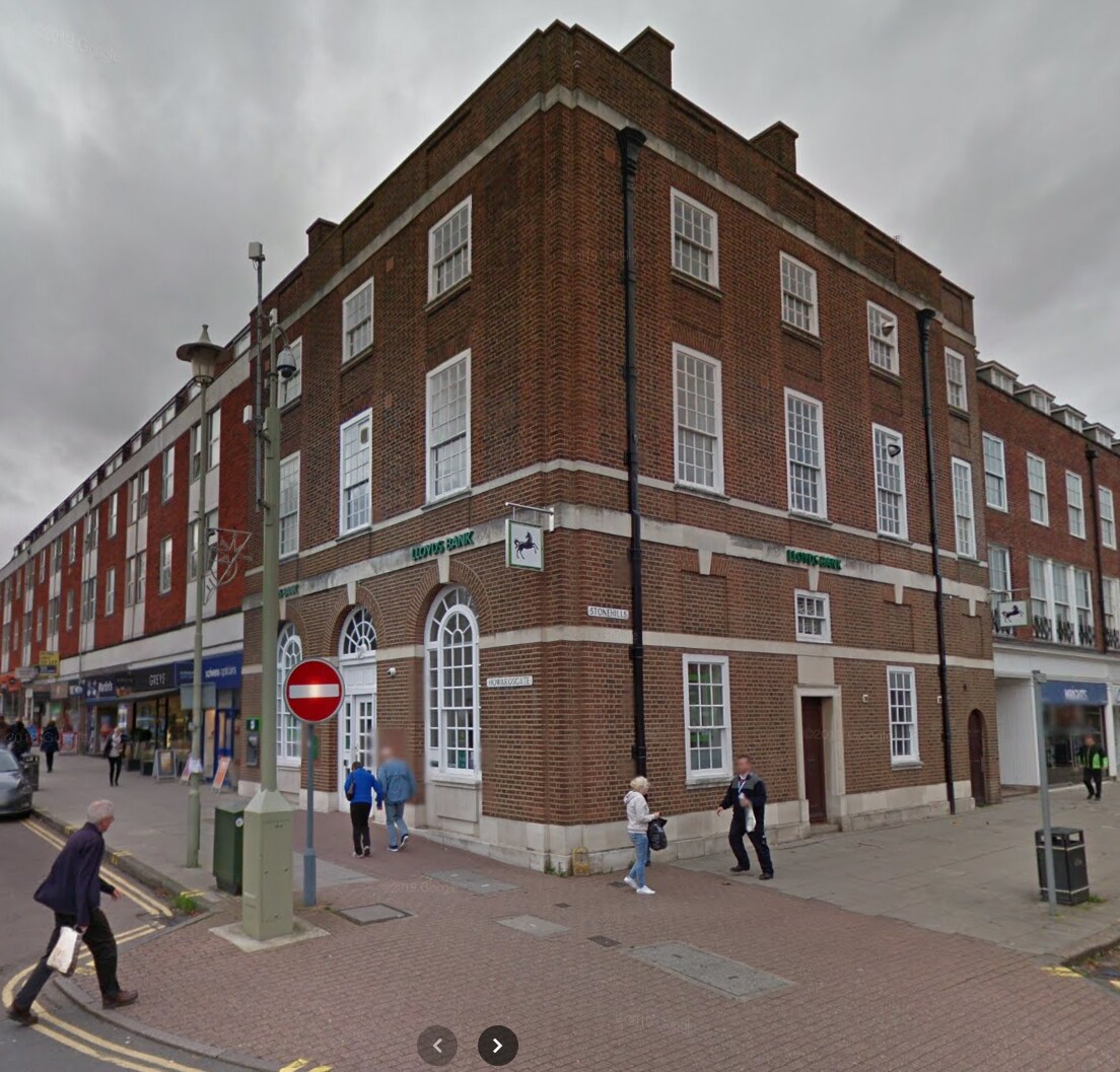 49 Howardsgate, Welwyn Garden City en alquiler Foto principal- Imagen 1 de 2