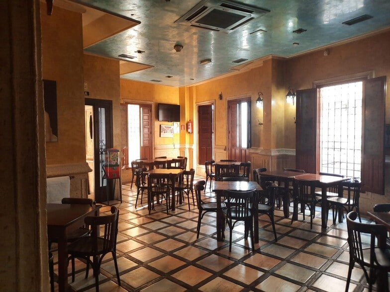 Carretera Orihuela - Bigastro, 3, Orihuela, Alicante en venta - Foto del edificio - Imagen 1 de 13