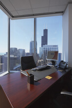 155 N Wacker Dr, Chicago, IL en alquiler Foto del interior- Imagen 2 de 12