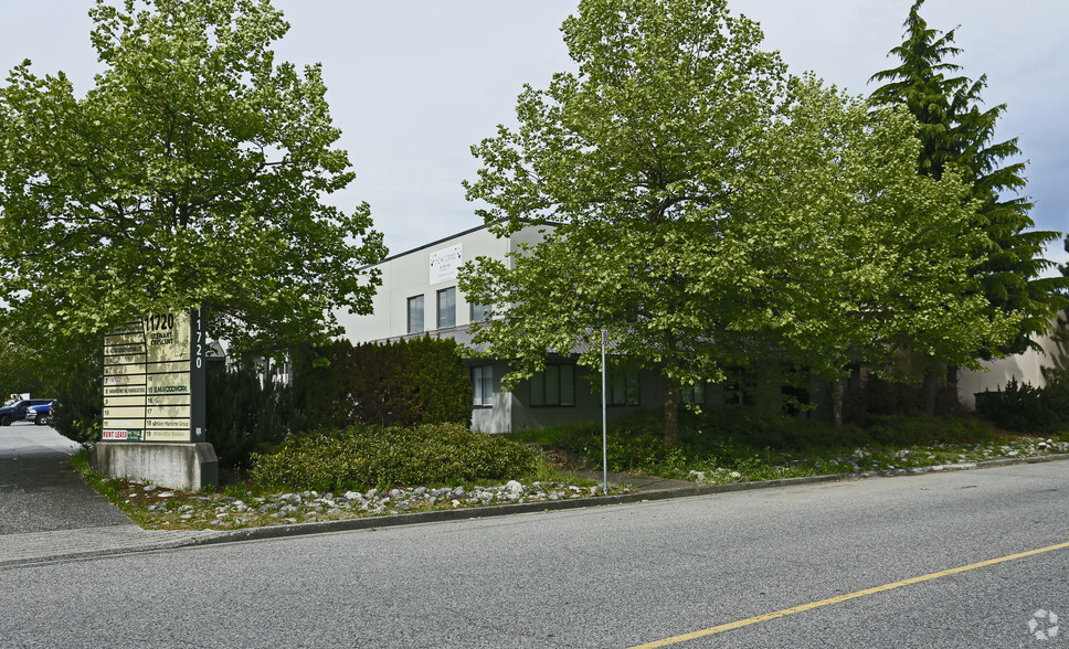 11720 Stewart Cres, Maple Ridge, BC en alquiler - Foto del edificio - Imagen 2 de 7