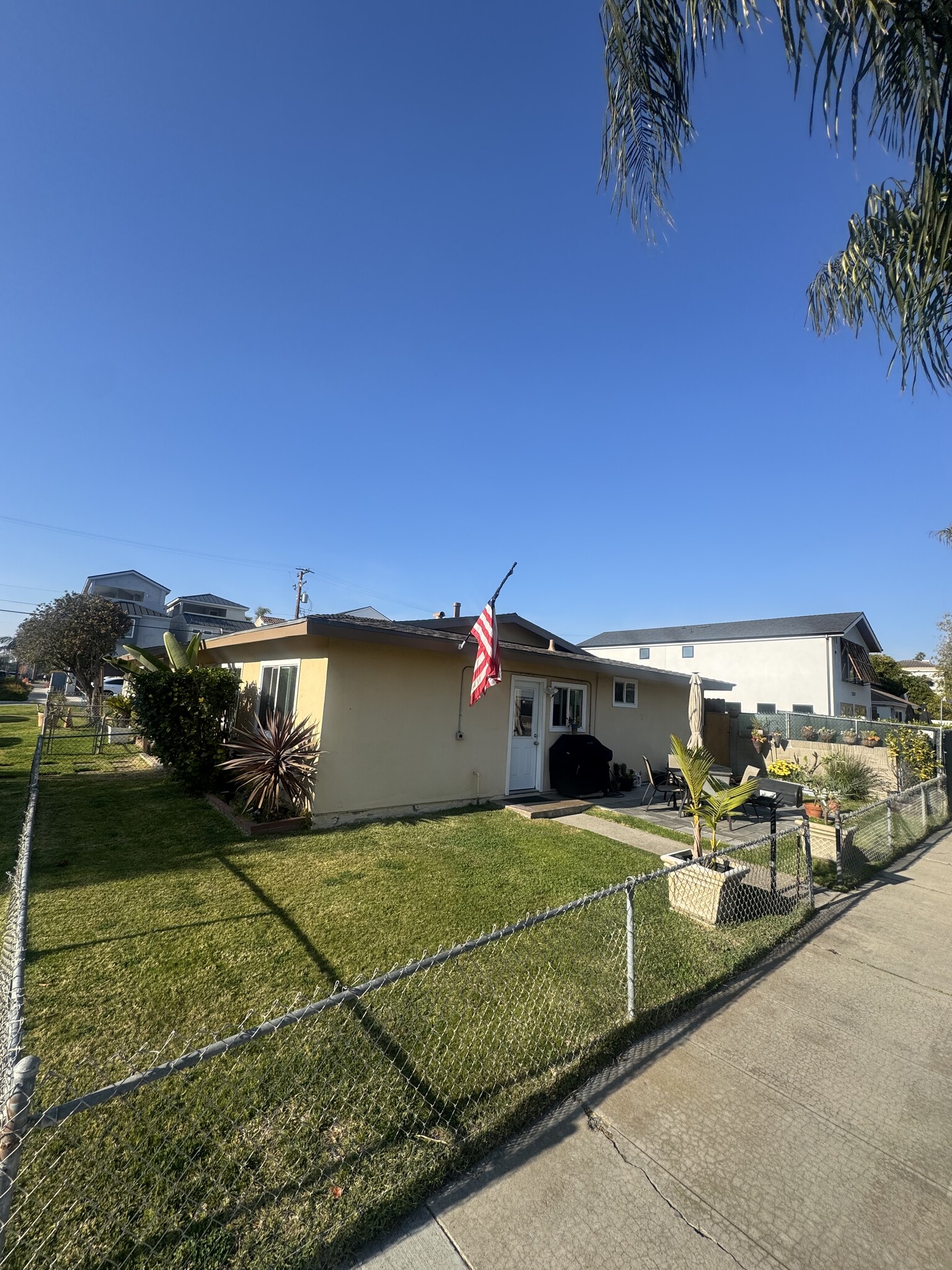 1502-1506 Pecan Ave, Huntington Beach, CA en venta Foto principal- Imagen 1 de 8