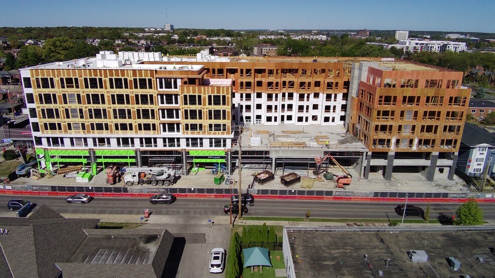 1350 W 5th Ave, Columbus, OH en alquiler - Foto del edificio - Imagen 2 de 2