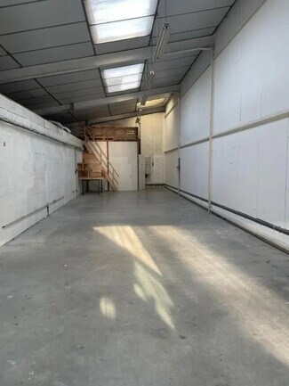 Más detalles de 21 Allée Du Bois De La Bauche, Carquefou - Nave en alquiler