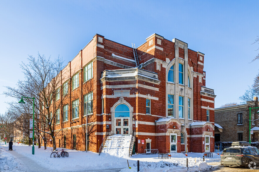 5210 Av Durocher, Montréal, QC en alquiler - Foto del edificio - Imagen 3 de 5