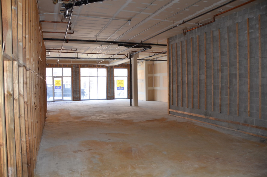 2157-2159 N Damen Ave, Chicago, IL en alquiler - Foto del interior - Imagen 2 de 27