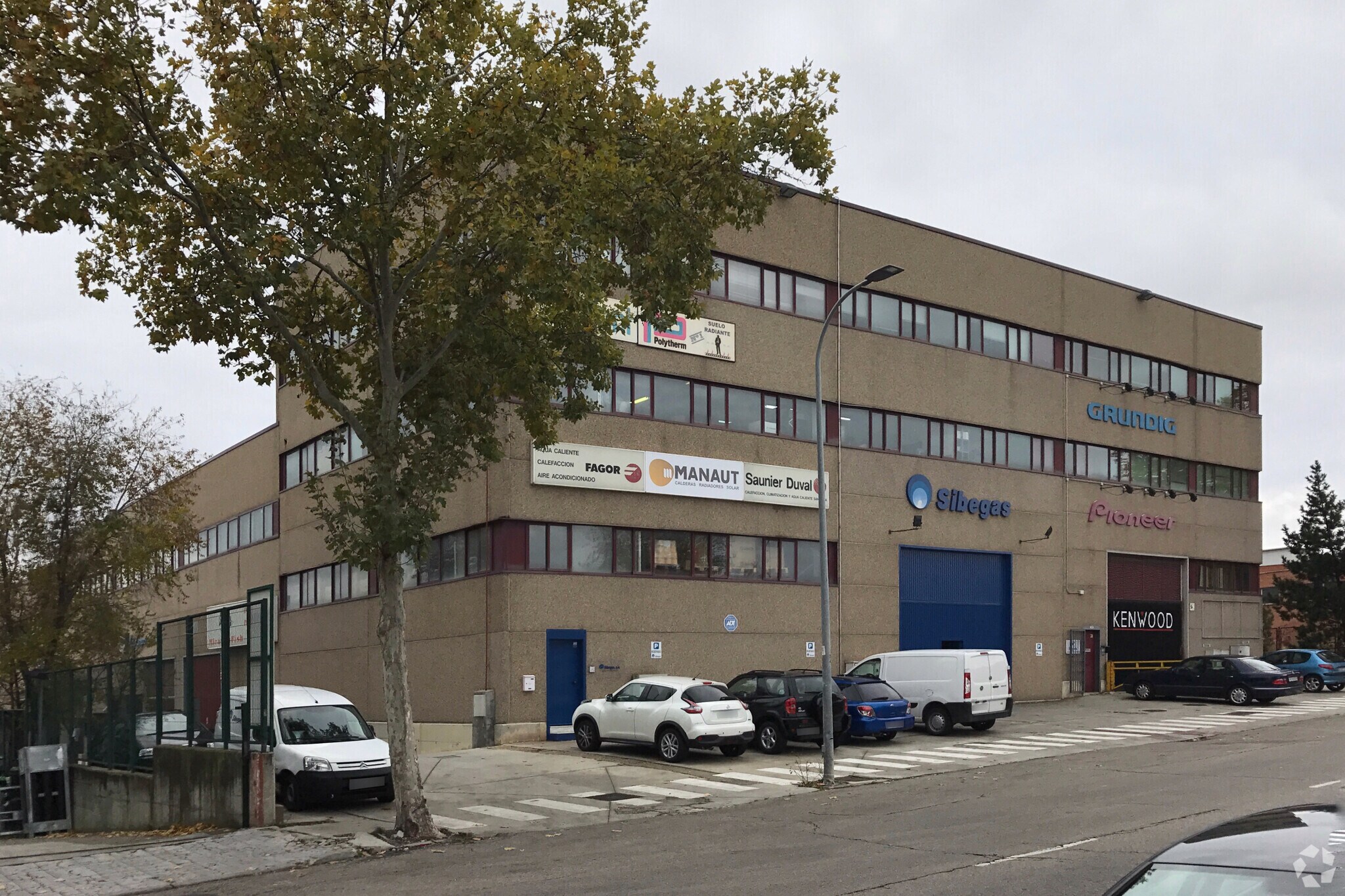 Avenida Camino de lo Cortao, 28, San Sebastián de los Reyes, Madrid en venta Foto principal- Imagen 1 de 3