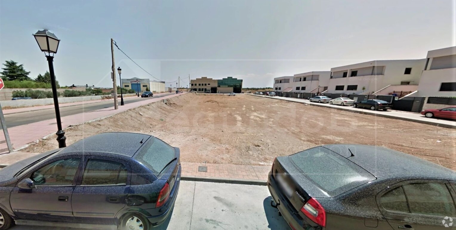 Avenida Madrid, 10 A, Cazalegas, Toledo en venta Foto principal- Imagen 1 de 1