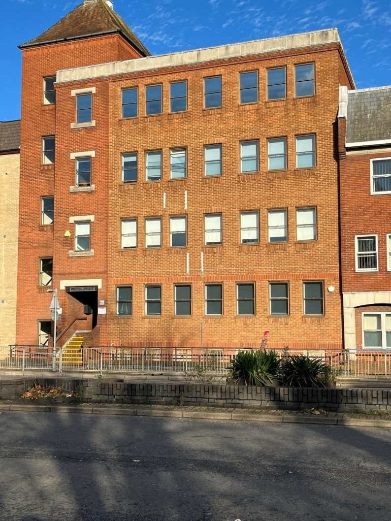 27 Southway, Colchester en alquiler Foto del edificio- Imagen 1 de 2