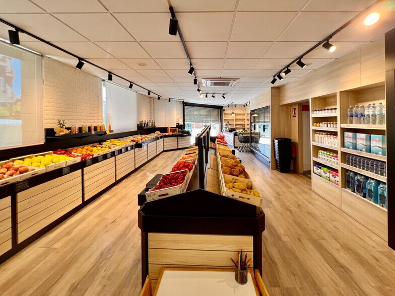 Local en Igualada, Barcelona en alquiler - Foto del interior - Imagen 1 de 3