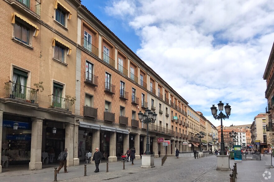 Edificios residenciales en Segovia, Segovia en venta - Foto del edificio - Imagen 2 de 2