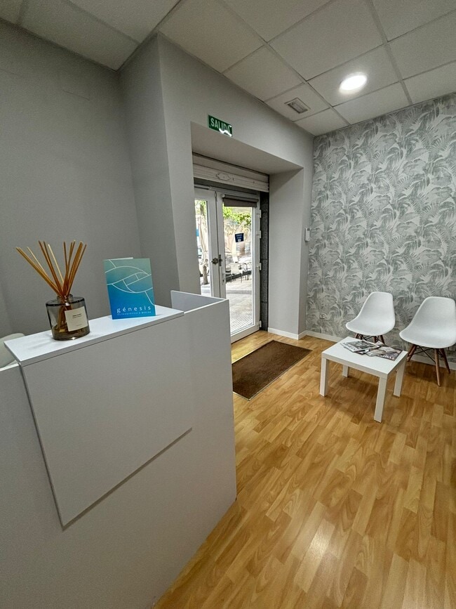Más detalles de Calle Iglesia, 7, Majadahonda - Local en alquiler