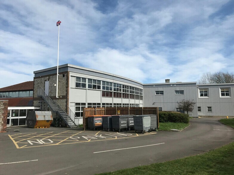 Penns Pl, Petersfield en alquiler - Foto del edificio - Imagen 3 de 7