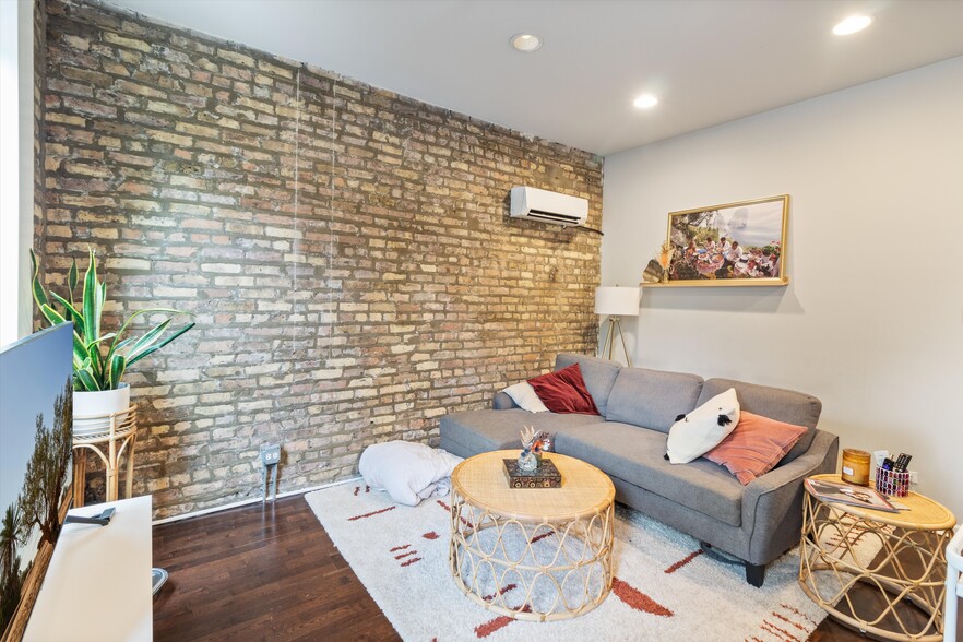 1244 N Cleaver, Chicago, IL en venta - Foto del edificio - Imagen 3 de 32