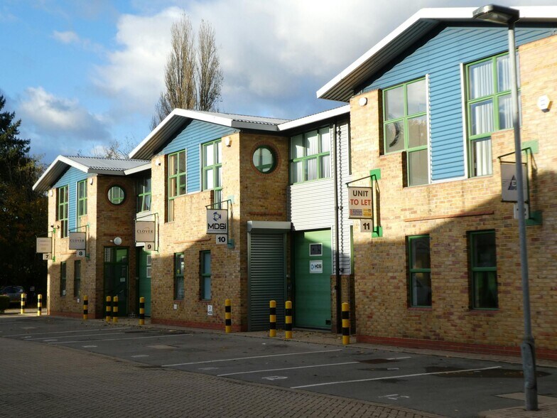 Blenheim Rd, Epsom en alquiler - Foto del edificio - Imagen 1 de 8