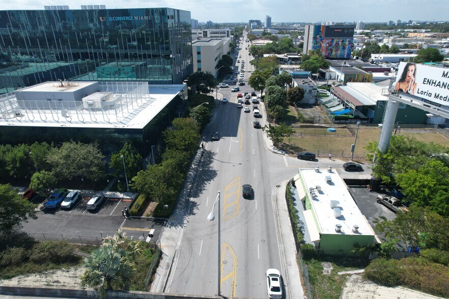 643 NW 20th St, Miami, FL en venta - Foto del edificio - Imagen 3 de 20
