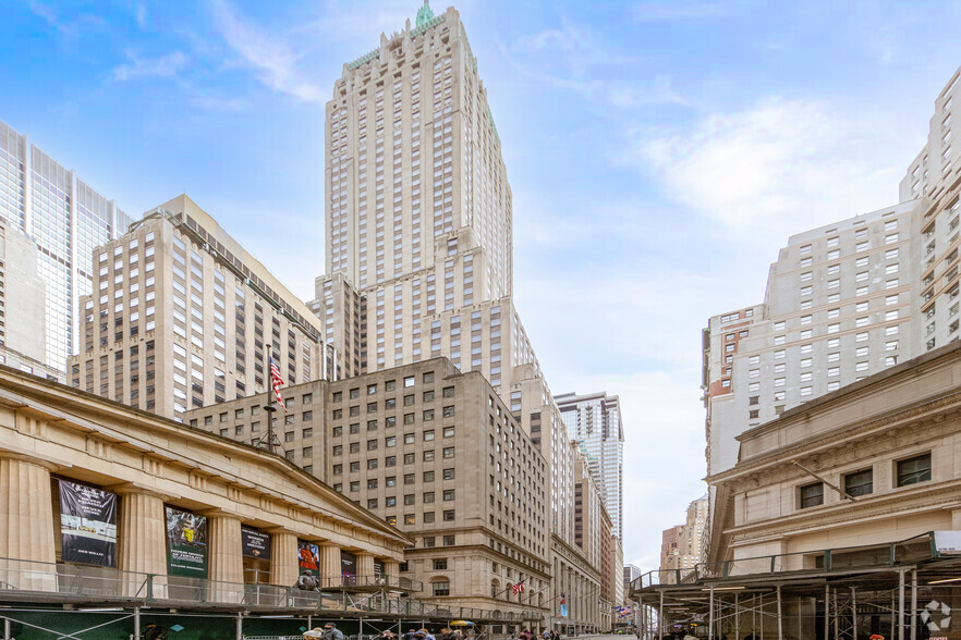 40 Wall St, New York, NY en alquiler - Foto del edificio - Imagen 2 de 11