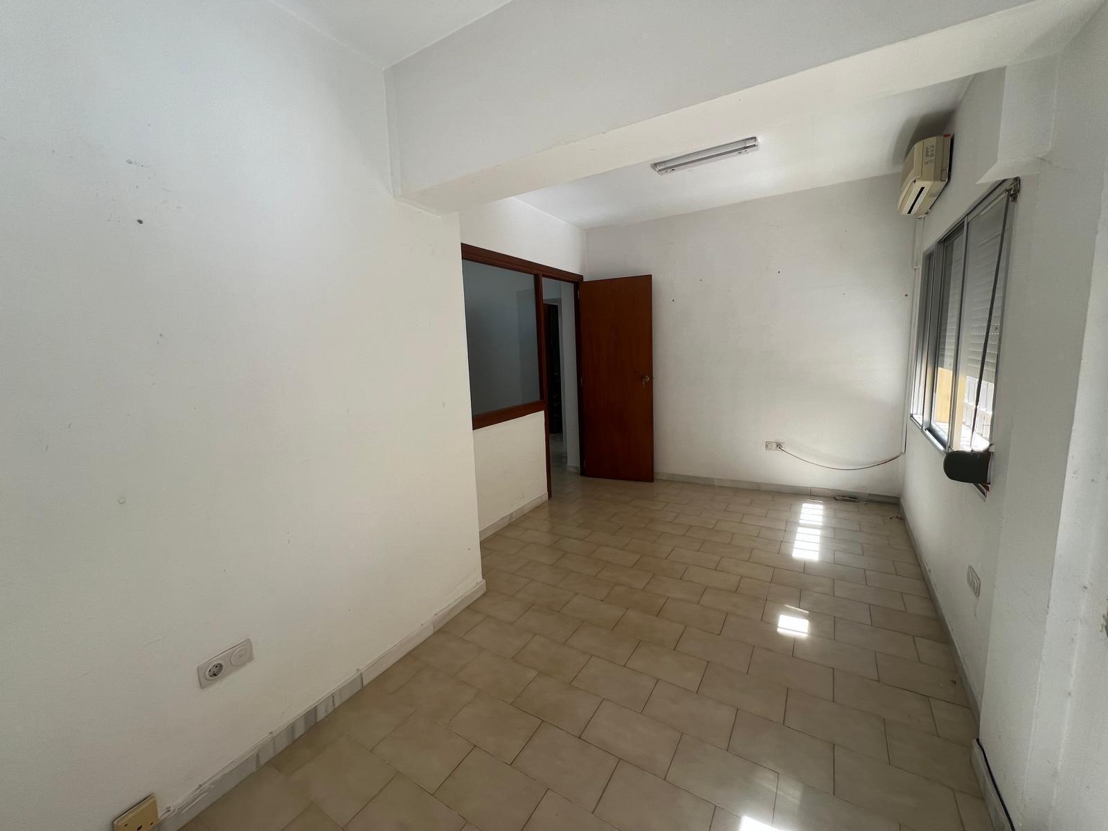 Oficina en Cáceres, Cáceres en venta Foto del edificio- Imagen 1 de 8