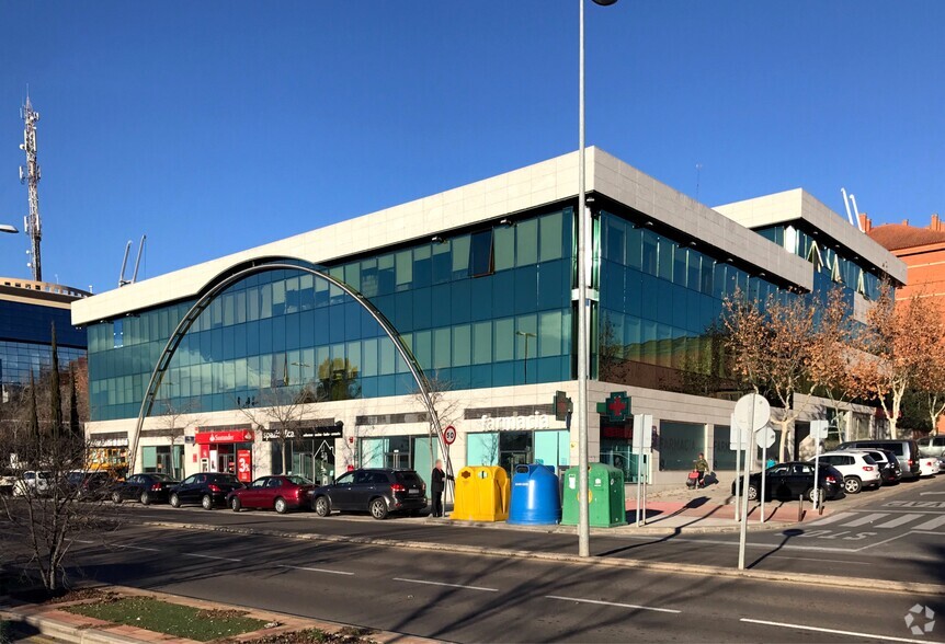 Oficinas en Toledo, Toledo en venta - Foto del edificio - Imagen 2 de 2