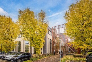 Más detalles de 1 Place Des Hauts Tilliers, Gennevilliers - Flex en alquiler