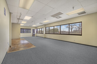 3901 Airport Fwy, Bedford, TX en alquiler Foto del interior- Imagen 2 de 8