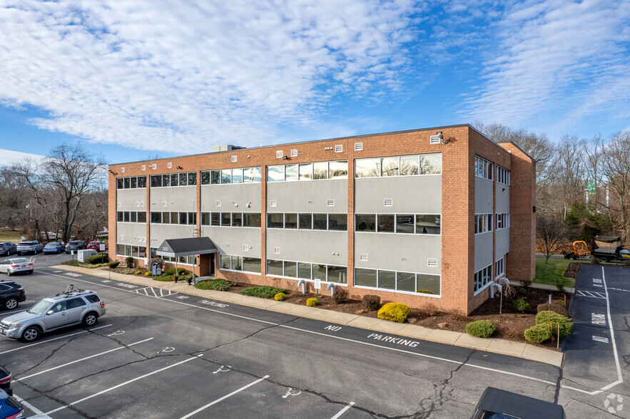 300 Toll Gate Rd, Warwick, RI en alquiler - Foto del edificio - Imagen 3 de 13