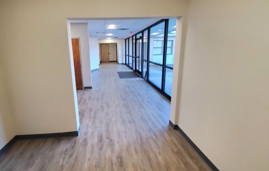 20 Commerce Park Dr, Milford, CT en alquiler - Foto del interior - Imagen 3 de 17