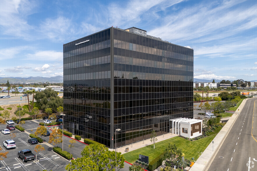 23046 Avenida de la Carlota, Laguna Hills, CA en alquiler - Foto del edificio - Imagen 1 de 7