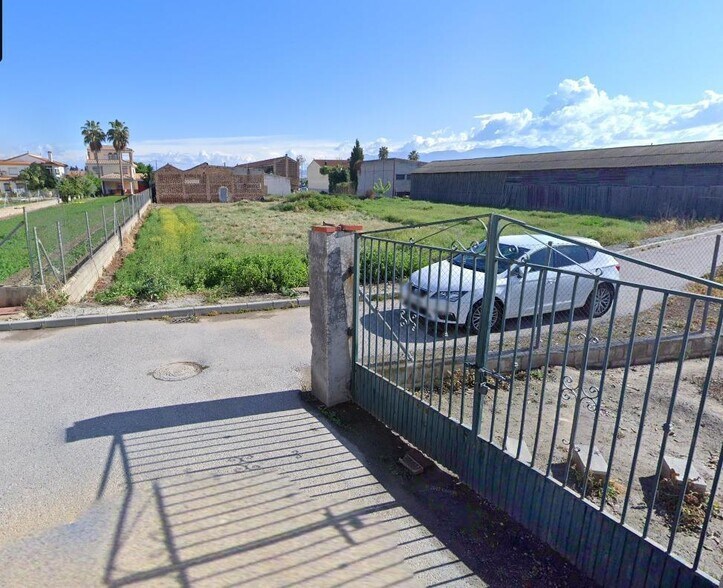Calle Chirichi, 1-1, Vegas del Genil, Granada en venta - Foto del edificio - Imagen 2 de 3