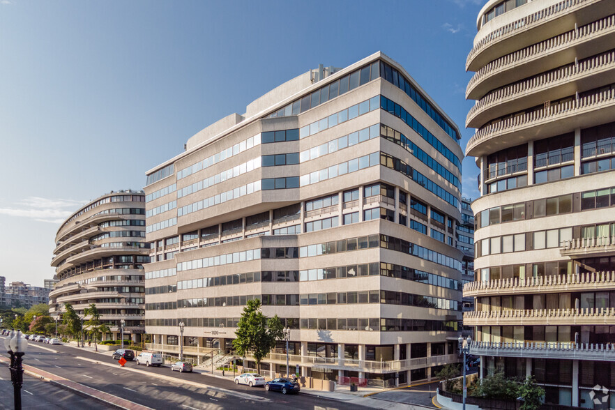 2600 Virginia Ave NW, Washington, DC en alquiler - Foto del edificio - Imagen 3 de 19