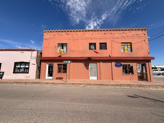 2030 Calle De Parian (Units A, B, C), Las Cruces, NM en alquiler - Foto del edificio - Imagen 2 de 2