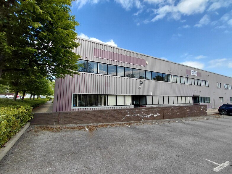 Denbigh Hall, Milton Keynes en alquiler - Foto del edificio - Imagen 2 de 2