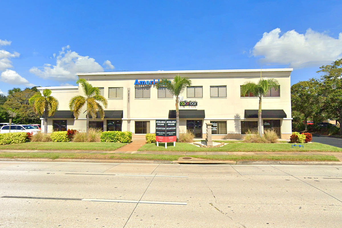 3831 Tyrone Blvd N, Saint Petersburg, FL en alquiler Foto del edificio- Imagen 1 de 2