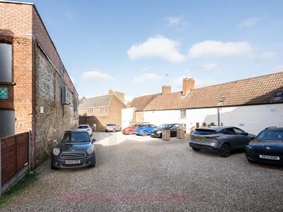 15 High St, Yeovil en venta - Foto del edificio - Imagen 2 de 2