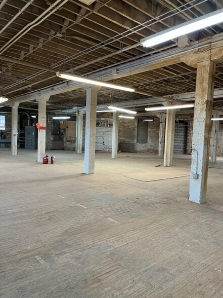 629 W Cermak Rd, Chicago, IL en alquiler - Foto del interior - Imagen 3 de 9