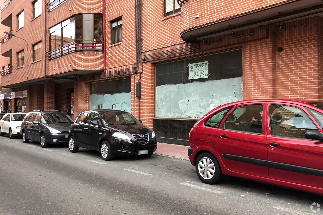 Calle Gredos, 10, Ávila, AVI 05002 - Unidad Puerta 04, Esc. 2 -  - Foto del interior - Image 1 of 2